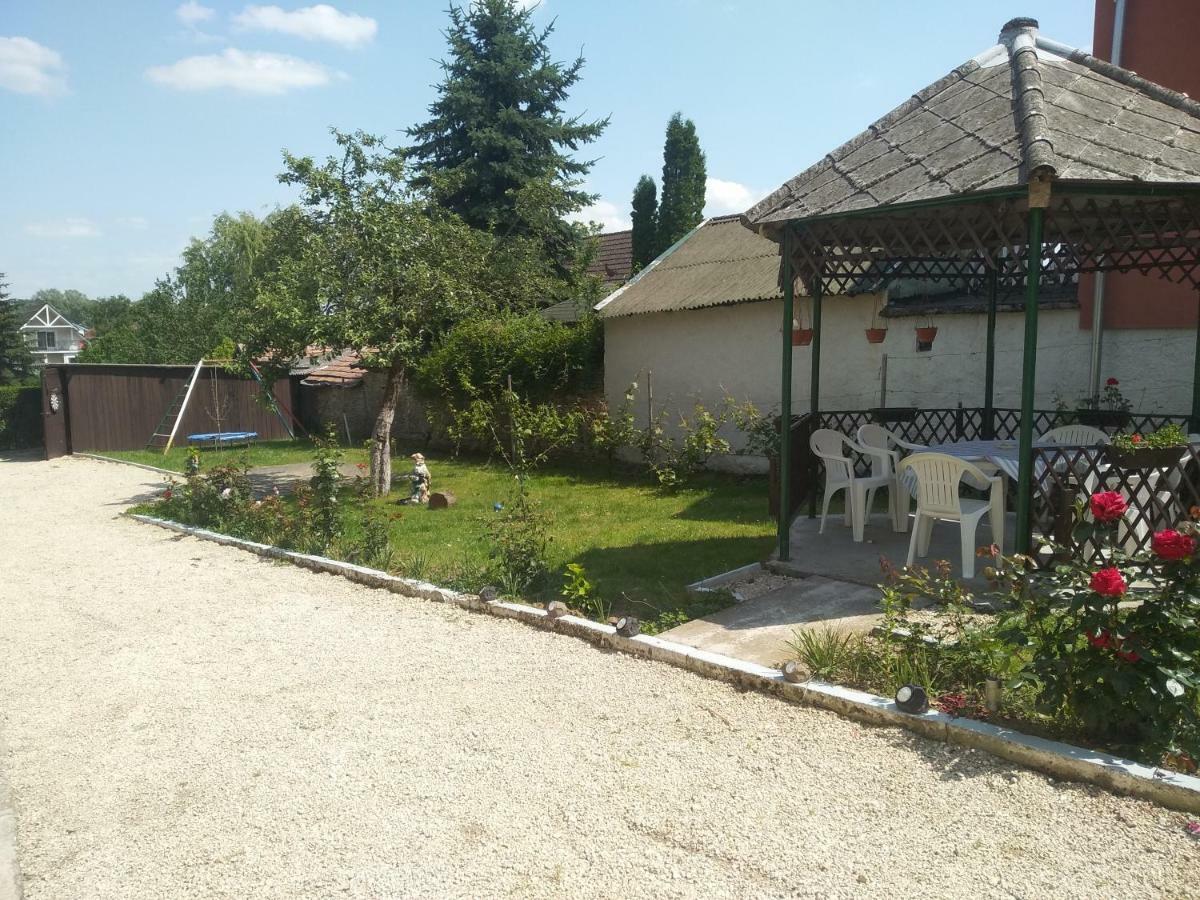 Inna Apartman Heviz Bagian luar foto